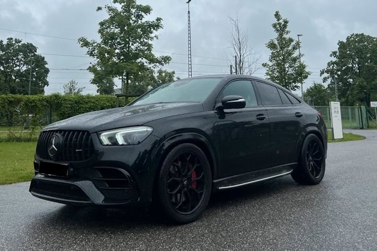 Frontansicht vom Mercedes GLE 63 S AMG in München