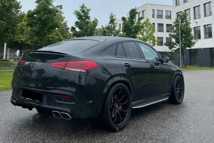 Heckansicht vom Mercedes GLE 63 S AMG in München