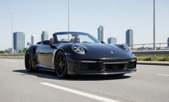 Porsche 992 Turbo S Cabrio mieten in München hero