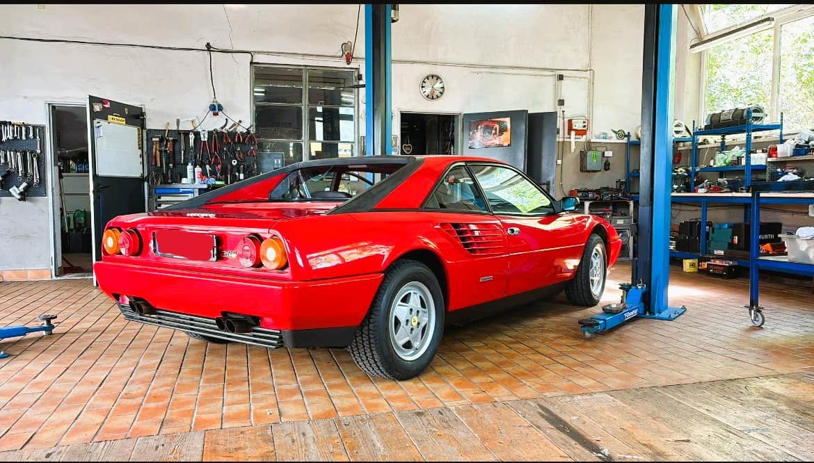 Heckansicht vom Ferrari Mondial in Frankfurt