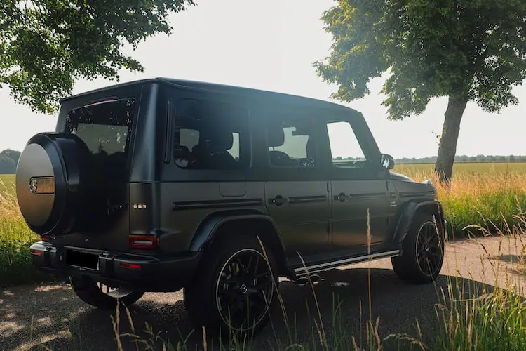Seitenansicht vom Mercedes G63 AMG in Stuttgart