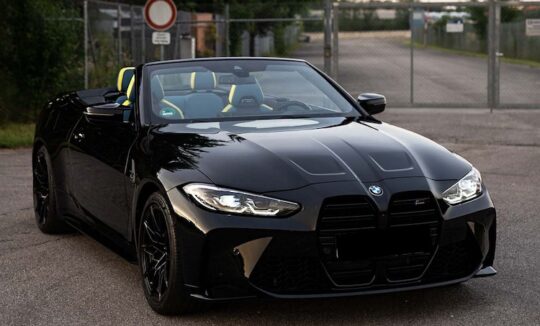 frontansicht vom BMW M4 Cabrio in München