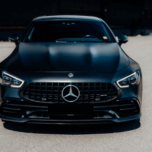 Frontansicht Mercedes AMG GT 43 in Karlsruhe