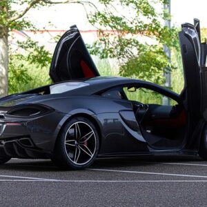 Heckansicht McLaren 570S in München