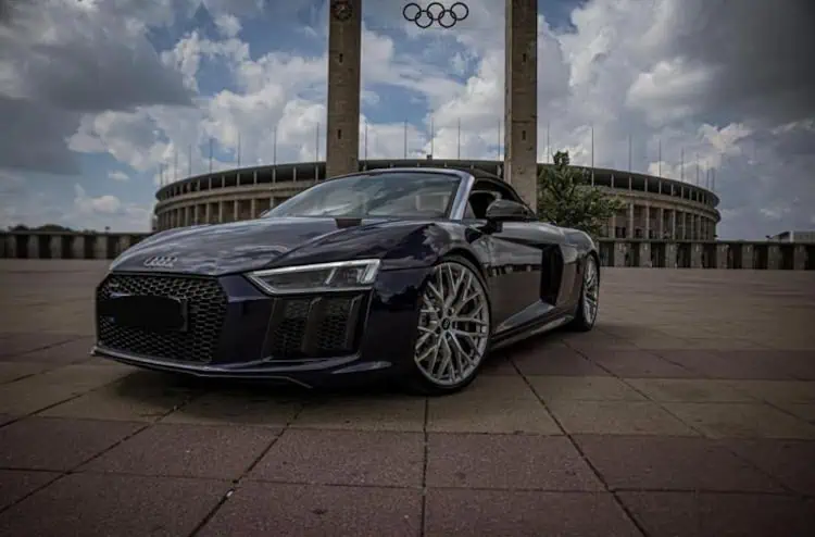 Audi R8 V10 Spyder mieten in Berlin