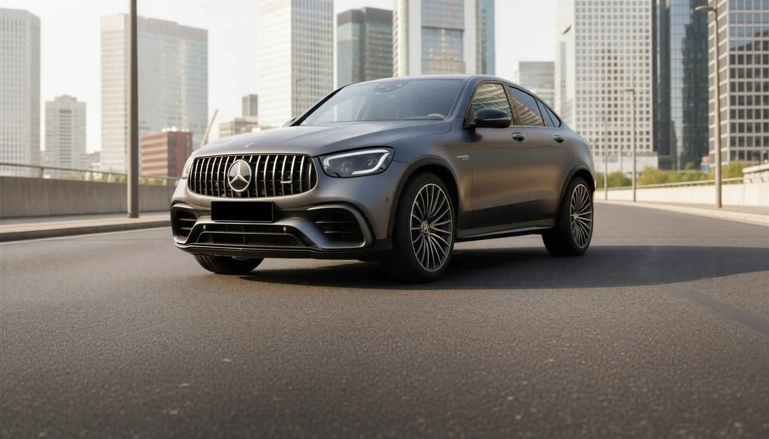 Mercedes GLC 63 S AMG mieten in Frankfurt hero