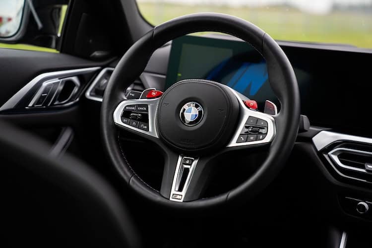 Interieur vom BMW M4 Competition LCI in München
