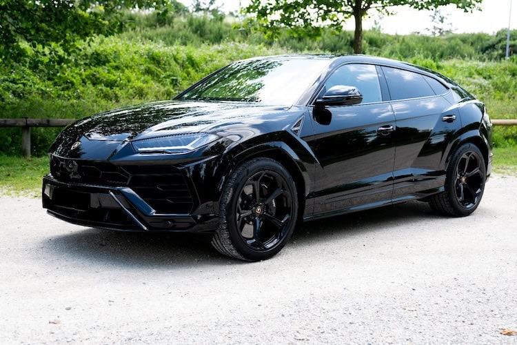 Lamborghini Urus mieten in München