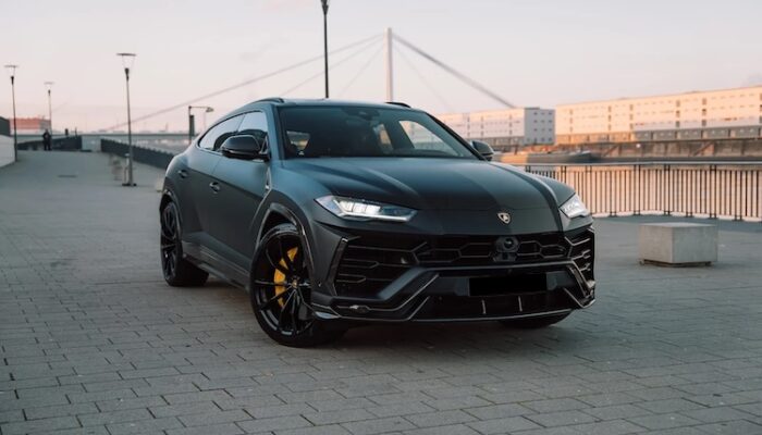 Lamborghini Urus mieten in Ludwigshafen