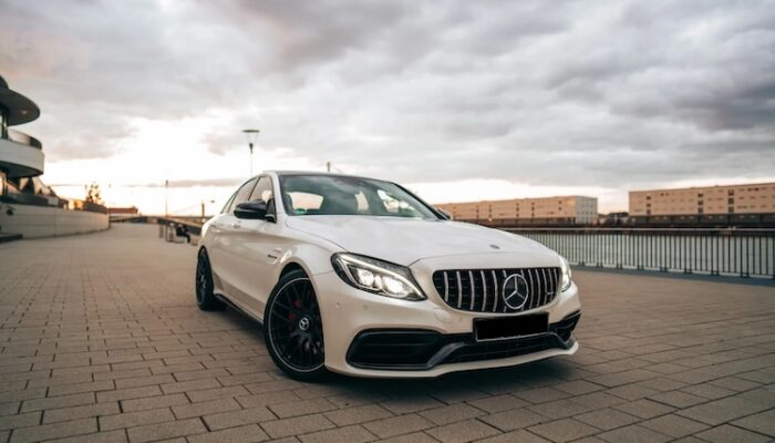 Mercedes C63 AMG mieten in Ludwigshafen