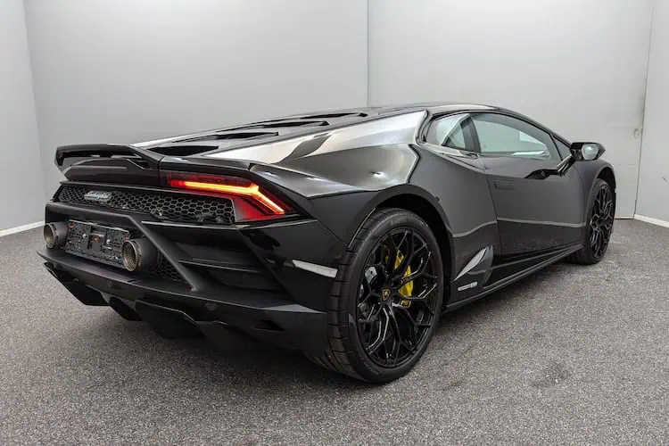 Heckansicht vom Lamborghini Huracan EVO in Stuttgart