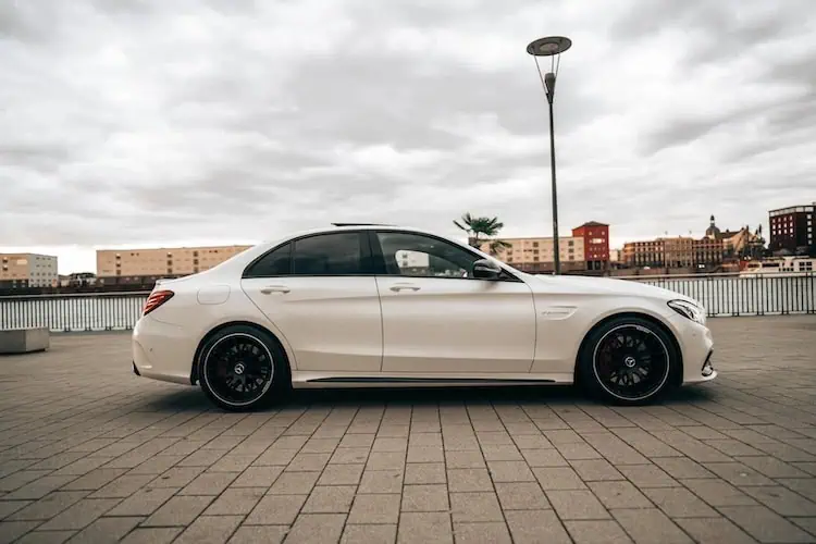 Mercedes C63 AMG Seitenansicht