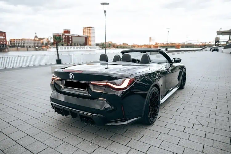 BMW M4 Cabrio hinten rechts