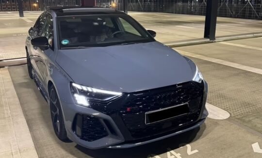 Audi RS3 mieten in Frankfurt