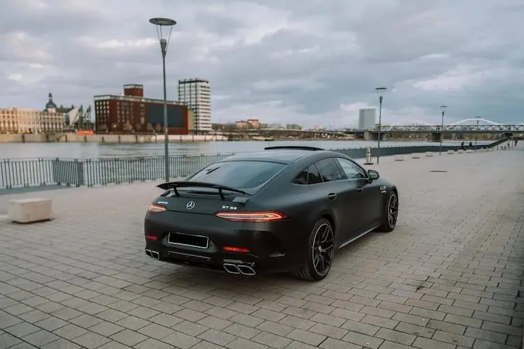 Mercedes AMG GT 63 hinten rechts