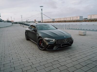 Mercedes AMG GT 63 vorne rechts