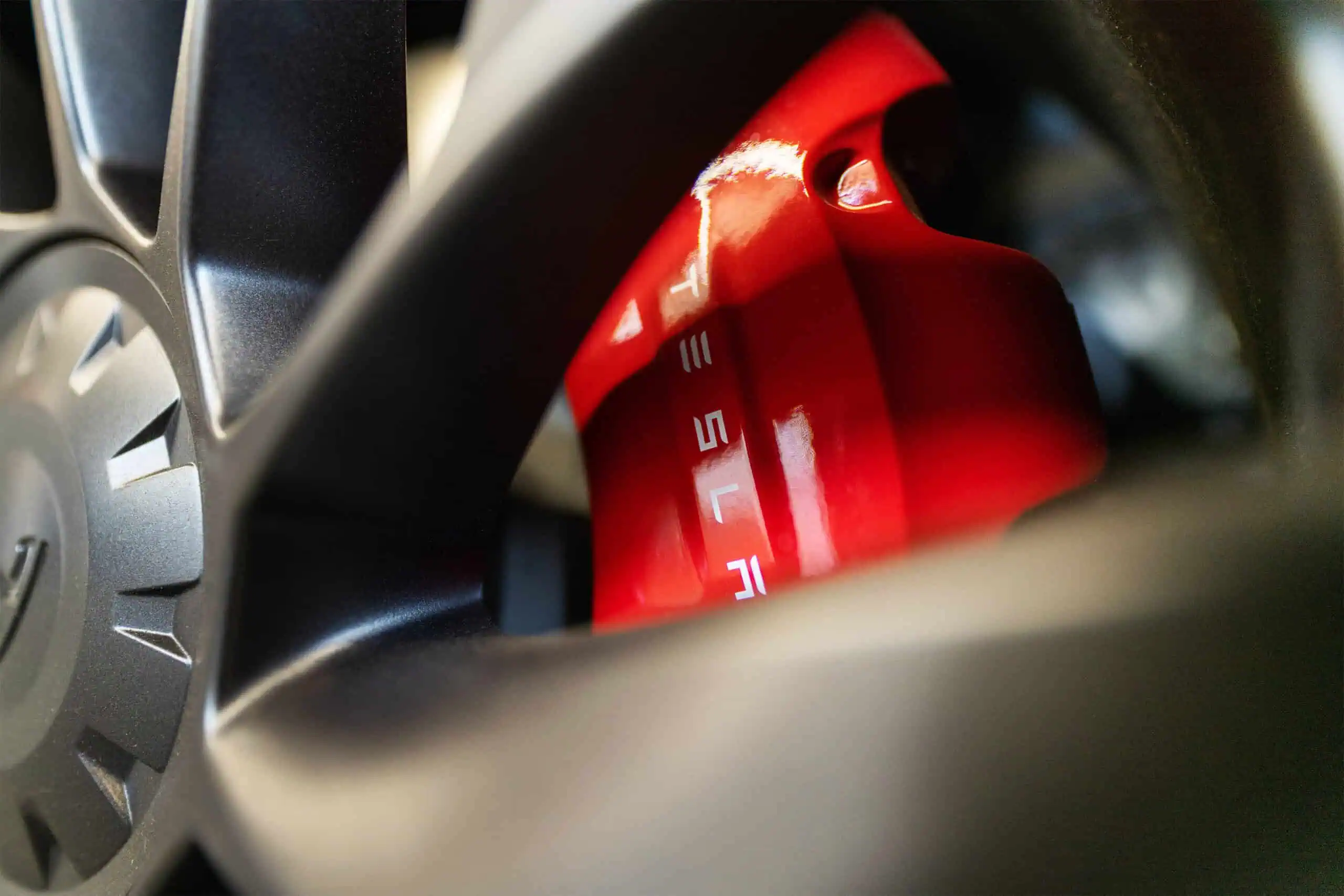 Felge vom Tesla Model 3 Performance in Berlin