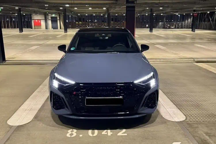 Frontansicht vom Audi RS3 in Frankfurt