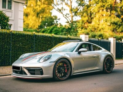 Porsche 911 Carrera 4 GTS mieten in Berlin