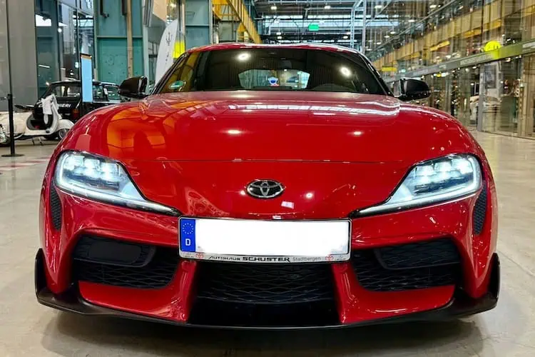 Frontansicht vom Toyota GR Supra Legend in München