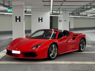 Ferrari 488 Spider mieten in München