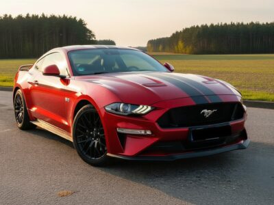 Ford Mustang GT hero