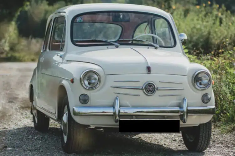 Fiat 750 Zastava mieten in München