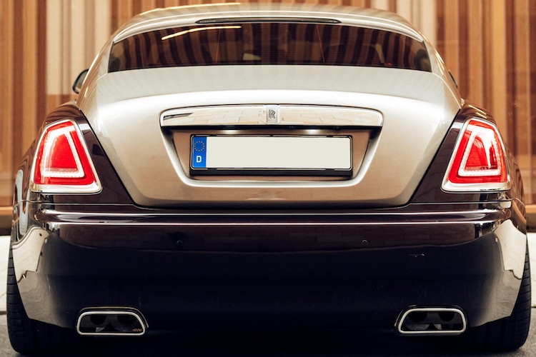 Heckansicht vom Rolls Royce Wraith in Frankfurt