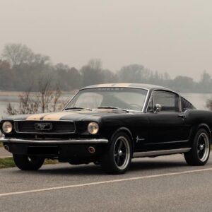 Ford Mustang Fastback Oldtimer mieten in Hamburg