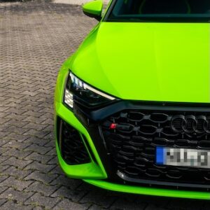 Frontansicht von der Audi RS3 Limousine in Ulm