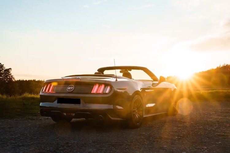 Heckansicht vom Ford Mustang GT Cabrio in Nürnberg