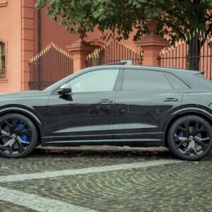 Seitenansicht vom Audi RSQ8 in Frankfurt