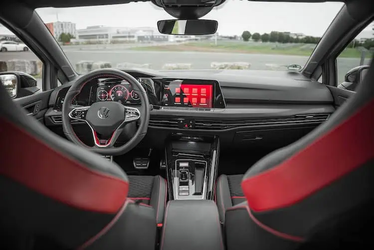 Innenraum vom Golf 8 GTI Clubsport in Frankfurt