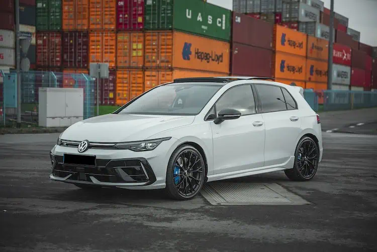 Golf 8R mieten in Frankfurt