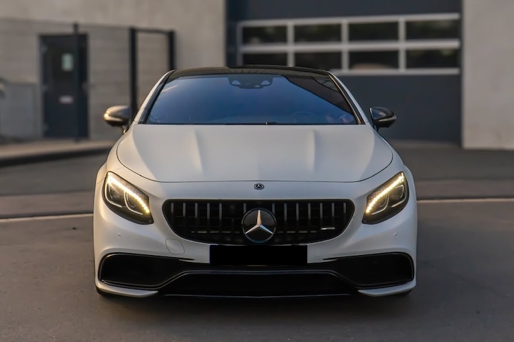 Frontansicht vom Mercedes S63 AMG Coupe in Siegen