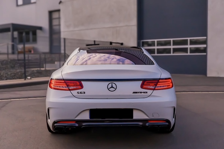 Heckansicht vom Mercedes S63 AMG Coupe in Siegen