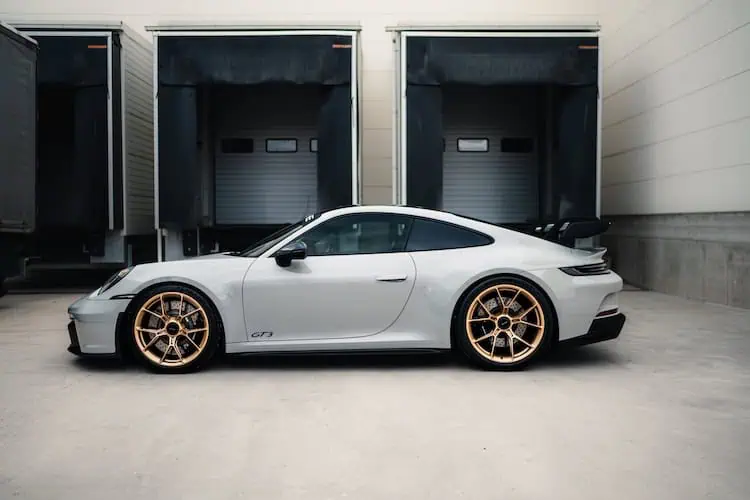 Seitenansicht vom Porsche 911 GT3 in Stuttgart