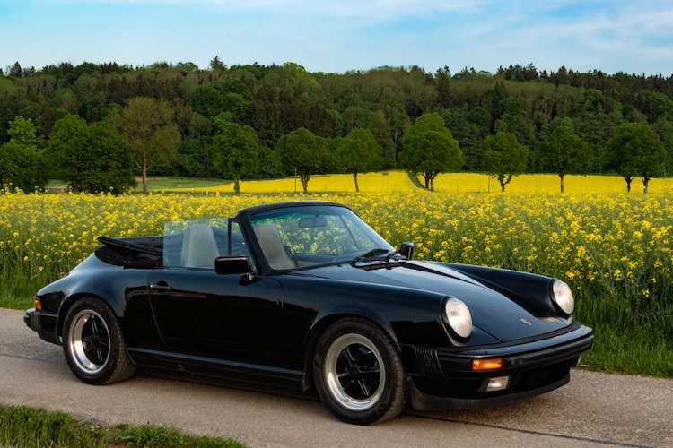 Seitenansicht vom Porsche 911 3.2 Cabrio in München