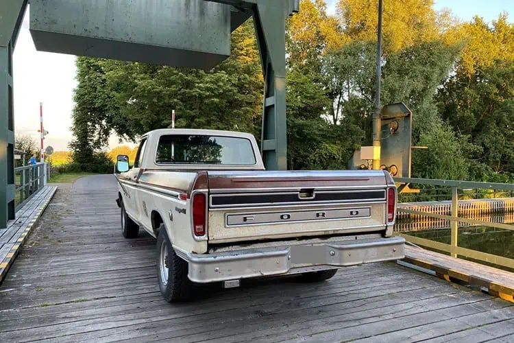 Heckansicht vom Ford F 250 Pickup Truck in Flensburg