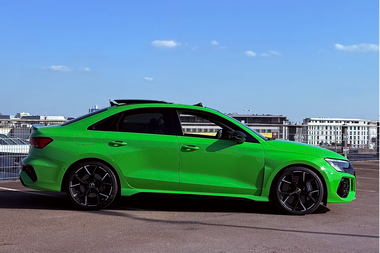 Seitenansicht vom Audi RS3 in Ulm