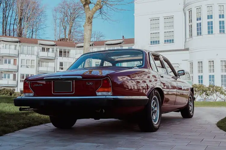 Heckansicht vom Jaguar XJ6 Oldtimer in Flensburg