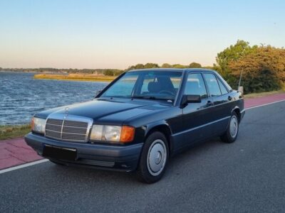 Frontansicht vom Mercedes 190 D W201 in Flensburg