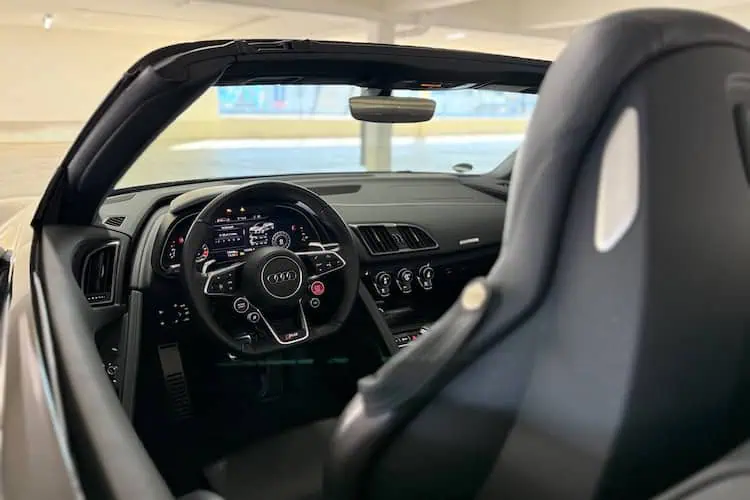 Innenraum vom Audi R8 in Dortmund