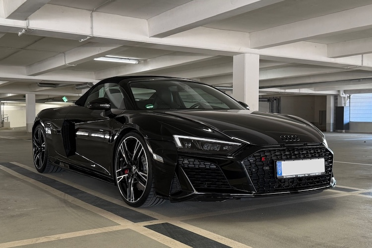 Frontansicht vom Audi R8 in Dortmund