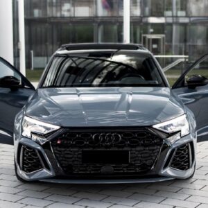 Frontansicht vom Audi RS 3 in Düsseldorf