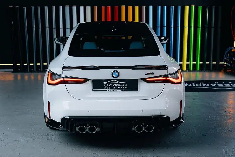 Heckansicht BMW M4 Competition in Wiesbaden