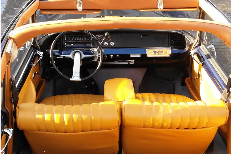 Innenraum vom Citroen ID19 Oldtimer in Essen