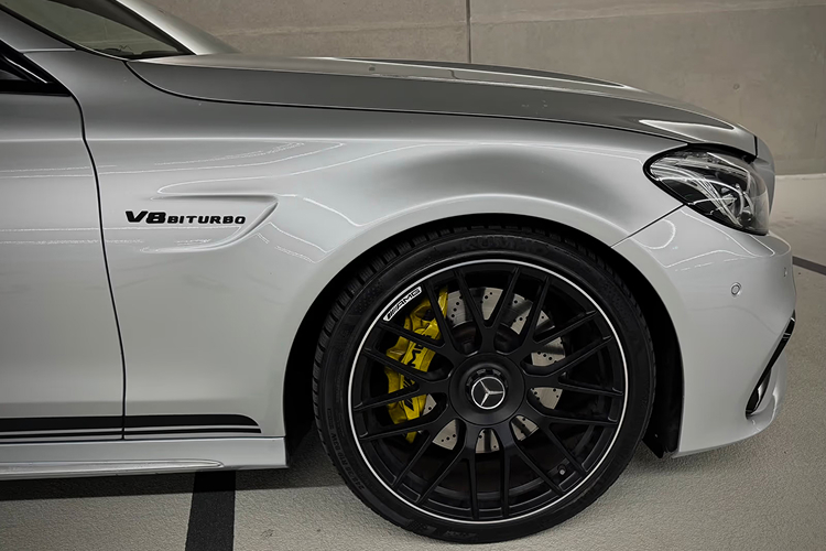 Rad Mercedes C63 AMG in Düsseldorf