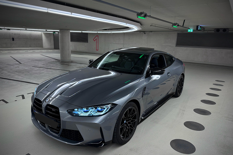 BMW M4 Competition mieten in Düsseldorf