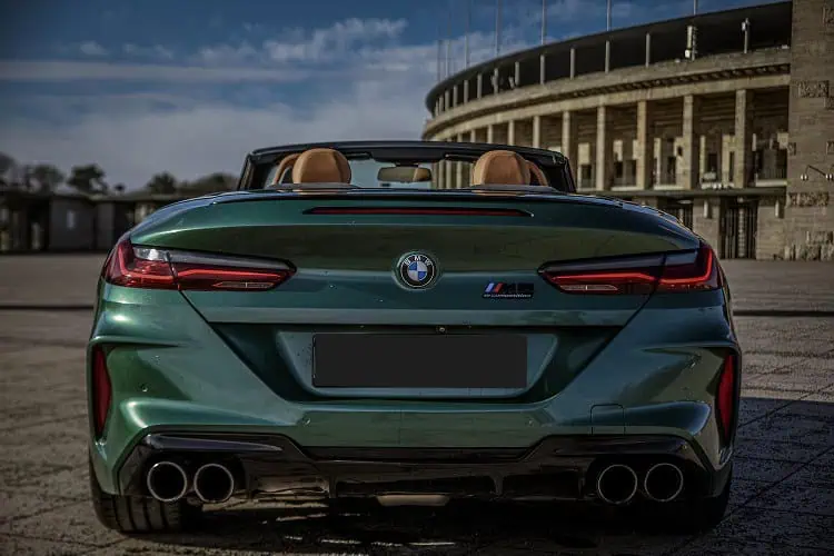 BMW M8 Competition Heckansicht